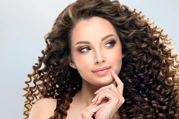 What Are the Best Haircuts for Thick Curly Hair